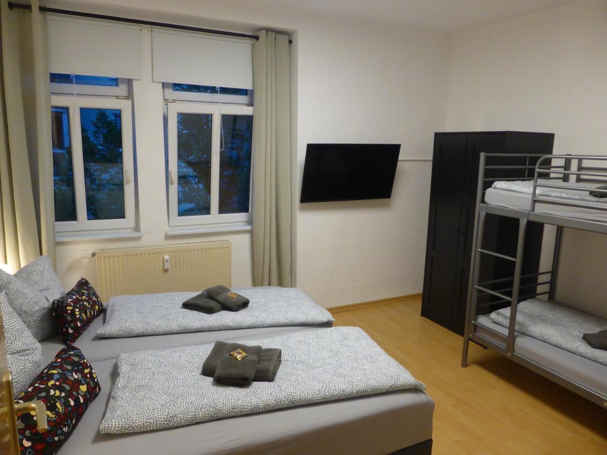 Apartment Napoleon, Naehe Zentrum, 2 Schlafzimmer, Grosser Balkon, Free Wifi ,Parken イェーナ エクステリア 写真