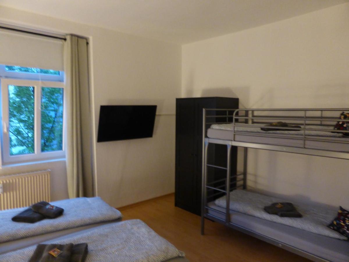 Apartment Napoleon, Naehe Zentrum, 2 Schlafzimmer, Grosser Balkon, Free Wifi ,Parken イェーナ エクステリア 写真