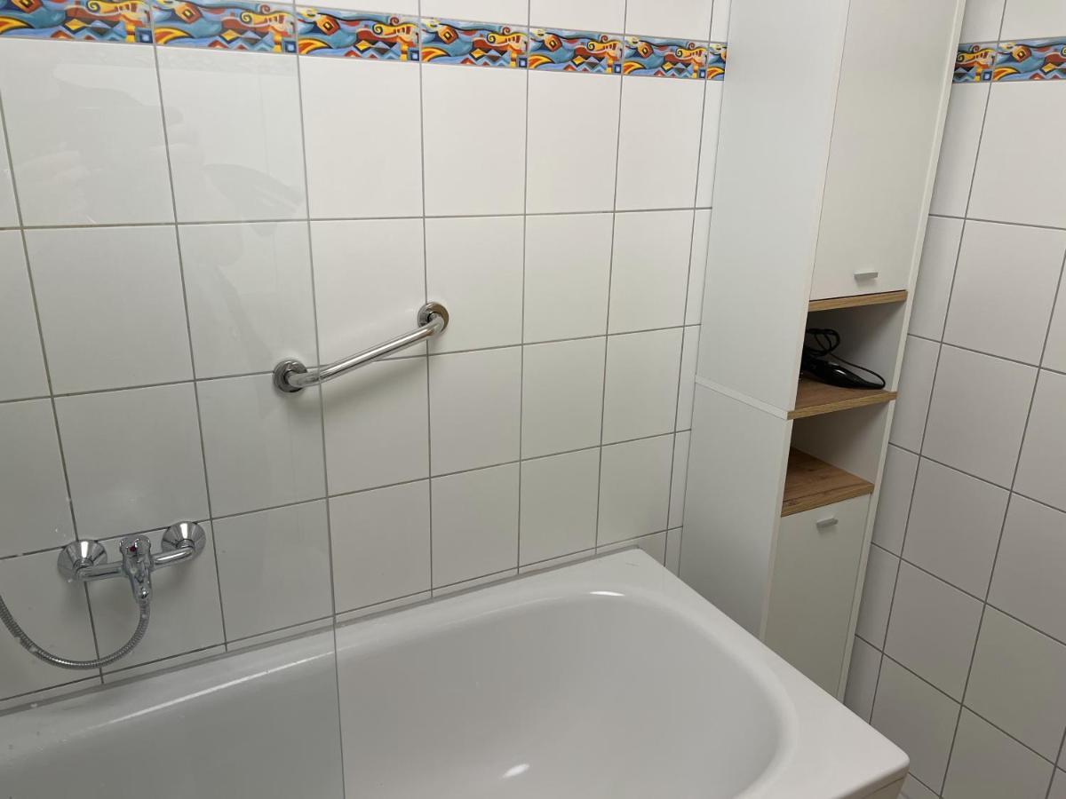 Apartment Napoleon, Naehe Zentrum, 2 Schlafzimmer, Grosser Balkon, Free Wifi ,Parken イェーナ エクステリア 写真
