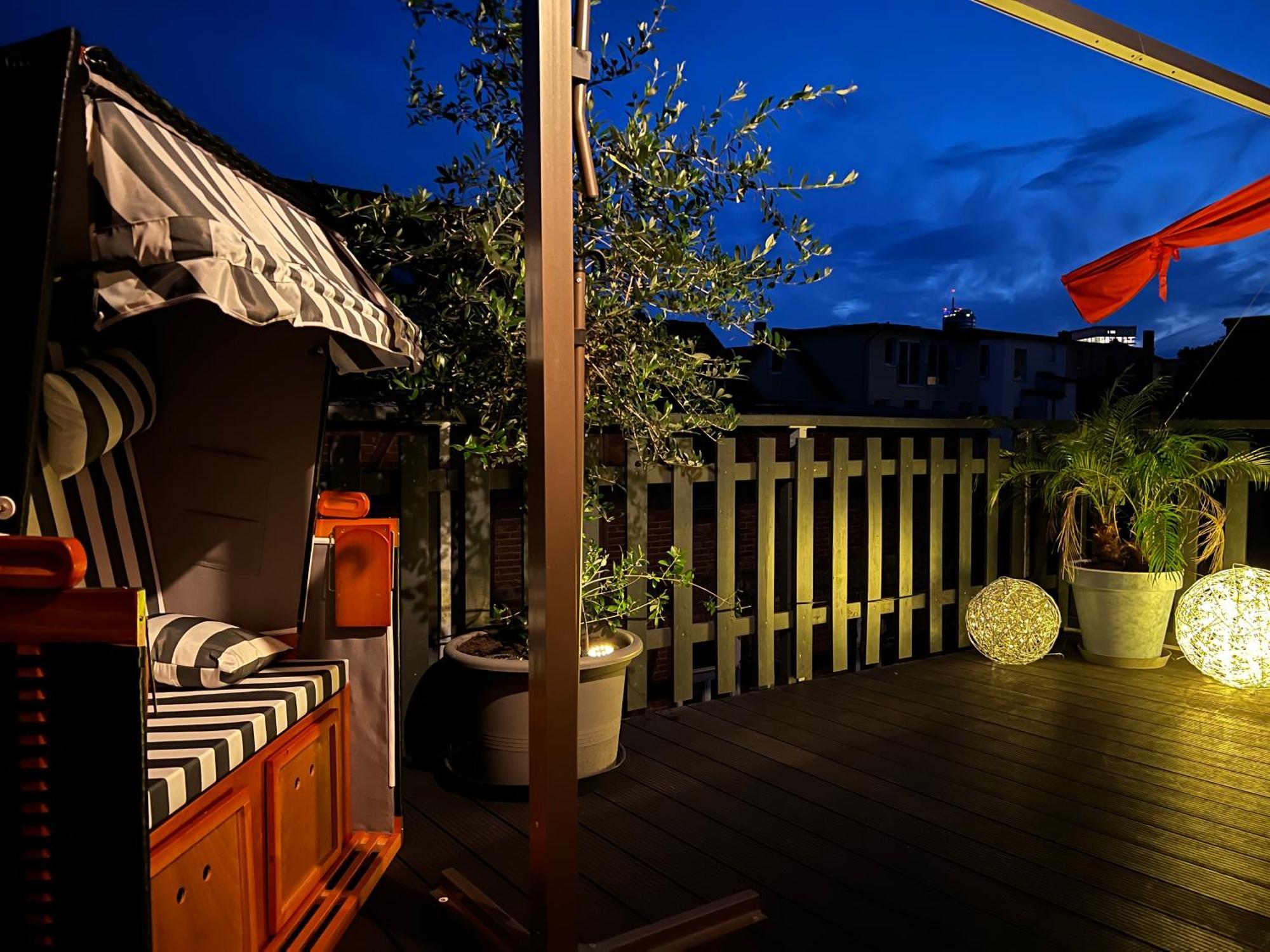Apartment Napoleon, Naehe Zentrum, 2 Schlafzimmer, Grosser Balkon, Free Wifi ,Parken イェーナ エクステリア 写真